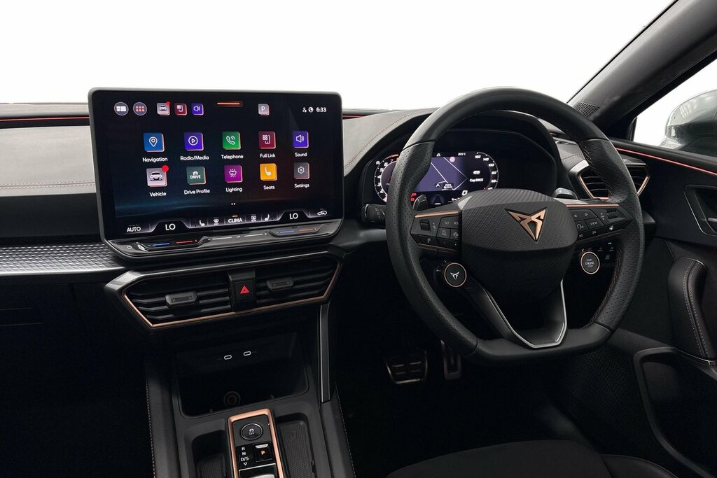 Cupra Leon Hatch V2 1.5 Etsi 150 7-Speed KW25VCK Black #2