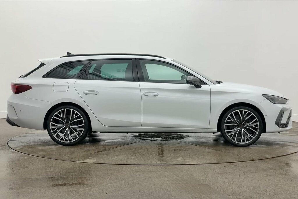 Cupra Leon Vz2 1.5 E-hybrid 272 6-Speed White #4