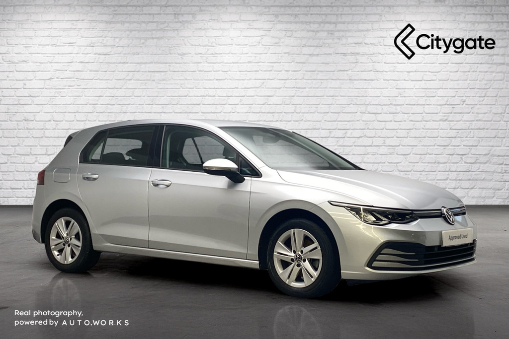 Volkswagen Golf 8 Life 1.5 Tsi 150Ps 6-Speed Silver