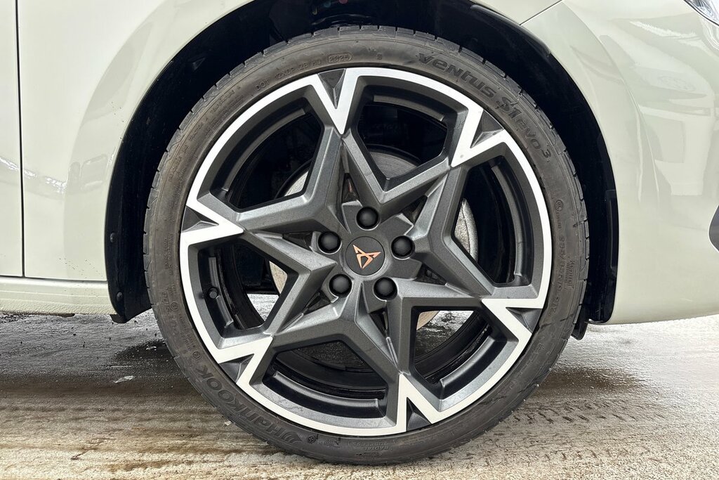 Cupra Leon Hatch V2 1.5 Etsi 150 7-Speed Grey #5