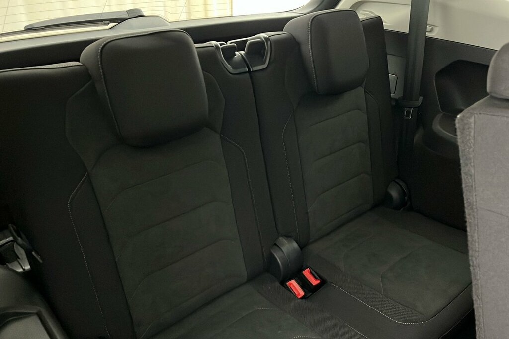 Volkswagen Tiguan Allspace Elegance 1.5 Tsi 150Ps 7-Speed Dsg White #13