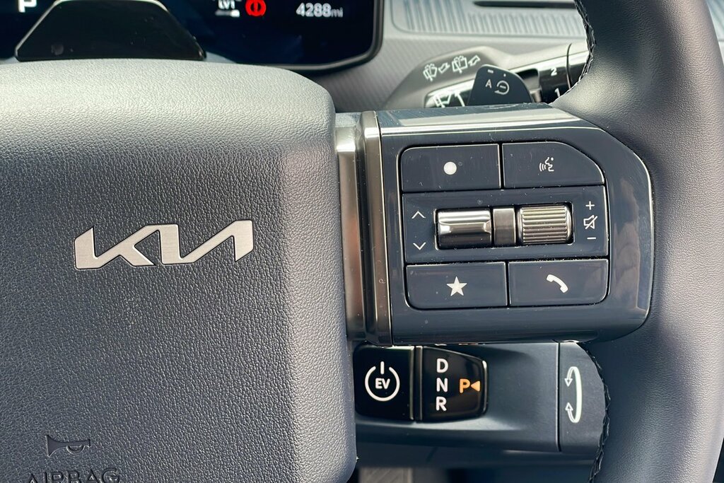 Kia PV5 Long Range 71.2Kwh Plus Passenger Mpv Green #19