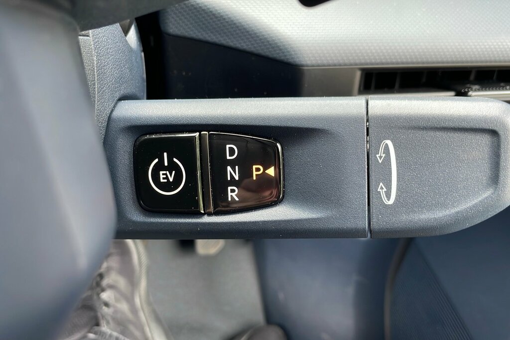 Kia PV5 Long Range 71.2Kwh Plus Passenger Mpv Green #10