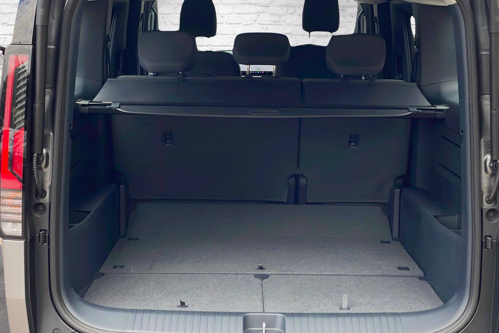 Kia PV5 Long Range 71.2Kwh Plus Passenger Mpv Green #9