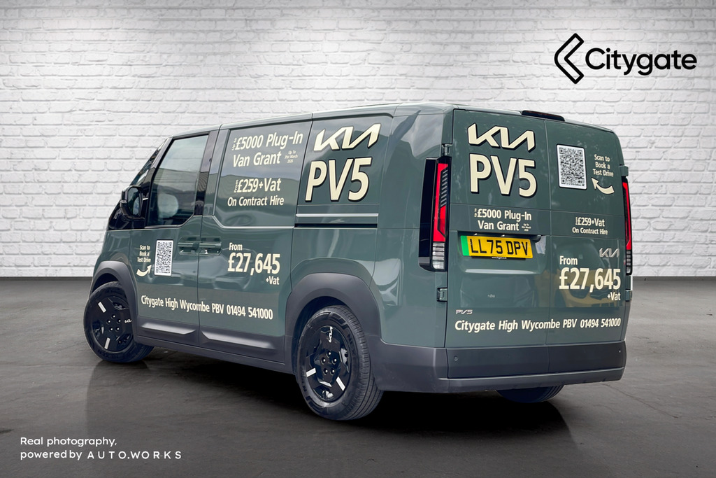 Kia PV5 Long Range 71.2Kwh Plus Cargo Panel Van Electr Green #3
