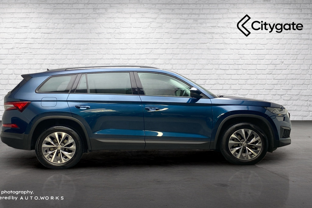 Skoda Kodiaq Se Drive 7 Seats 1.5 Tsi 150 Ps Dsg LM72PGY Blue #4