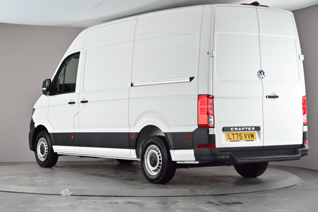 Volkswagen Crafter Cr35 Panel Van Commerce Mwb 140 Ps 2.0 Tdi 6Sp Man LT75VVM White #3