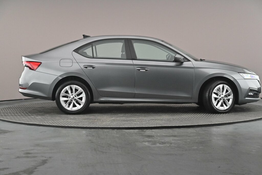 Skoda Octavia Hatch Se Technology 1.4 Tsi Iv 204 Ps Dsg FP24OSN Grey #4