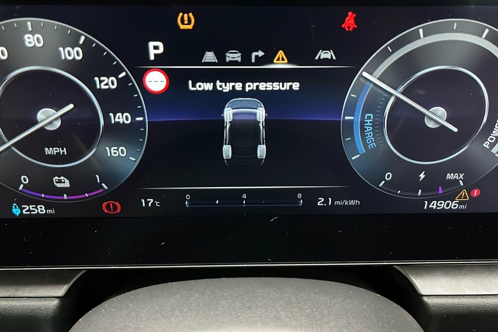 Kia e-Niro 150Kw 4 65Kwh White #22