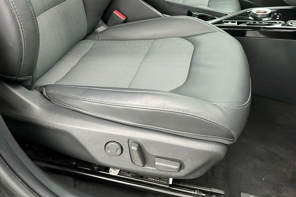 Kia e-Niro 64.8Kwh 3 Suv 201 Bhp Grey