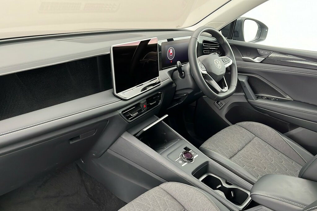 Volkswagen Tiguan Match 1.5 Etsi 150 Ps 7-Speed Dsg Grey #2