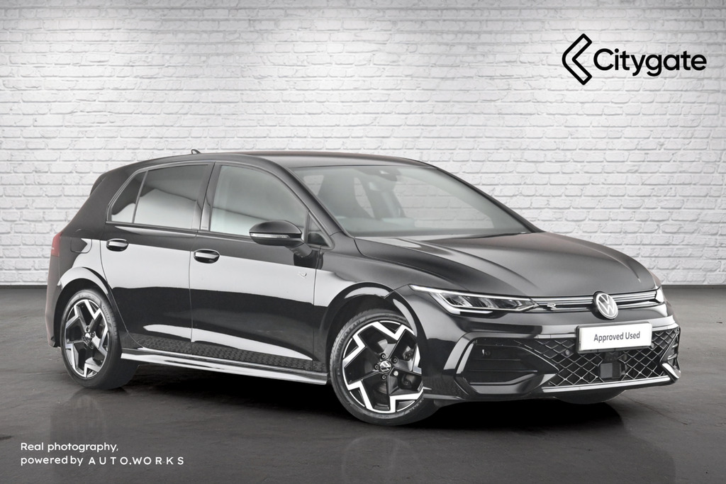 Volkswagen Golf Hatch R-line 1.5 Etsi 150Ps 7-Speed Dsg Black