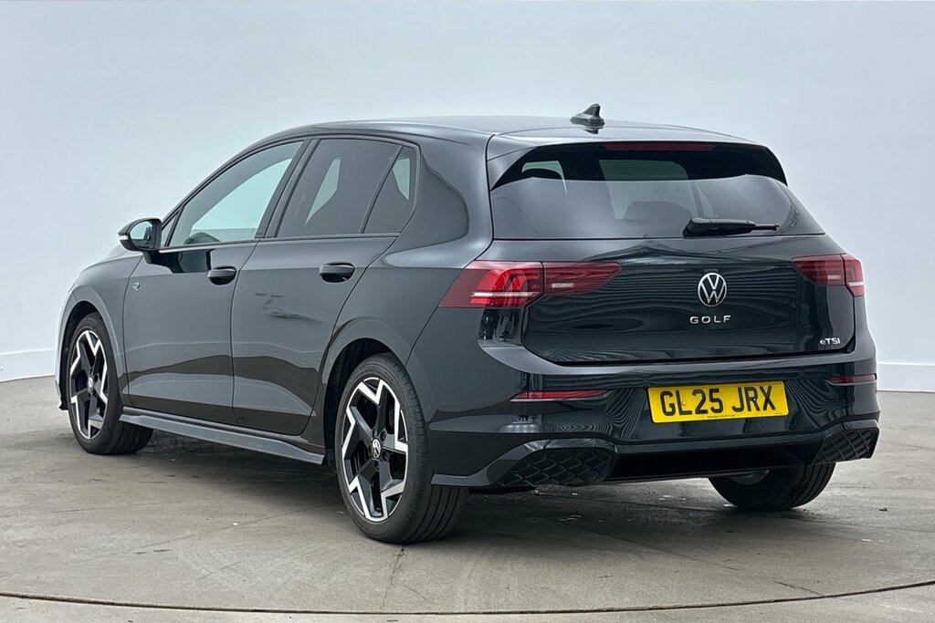 Volkswagen Golf Hatch R-line 1.5 Etsi 150Ps 7-Speed Dsg Black #3