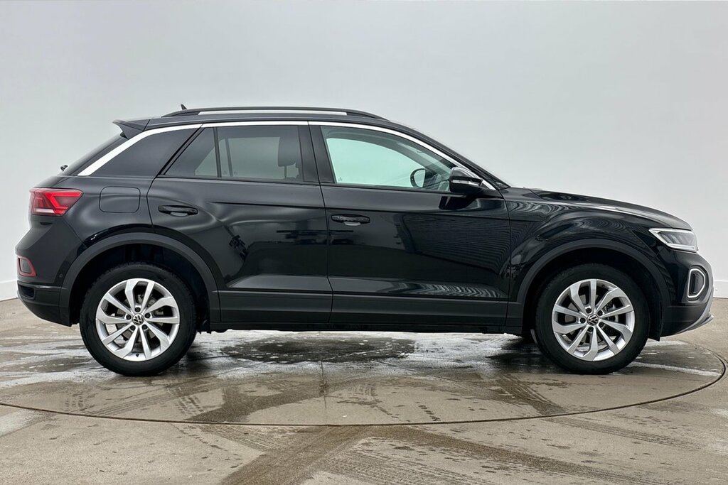Volkswagen T-Roc Match 1.5 Tsi 150Ps 7-Speed Dsg Black #4