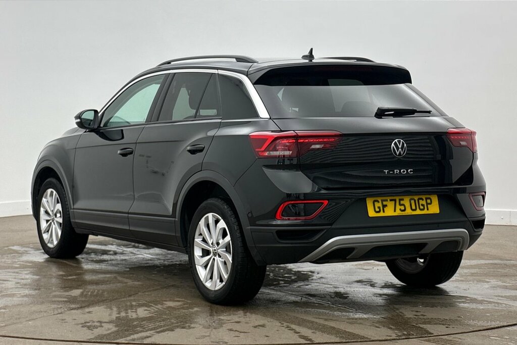 Volkswagen T-Roc Match 1.5 Tsi 150Ps 7-Speed Dsg Black #3