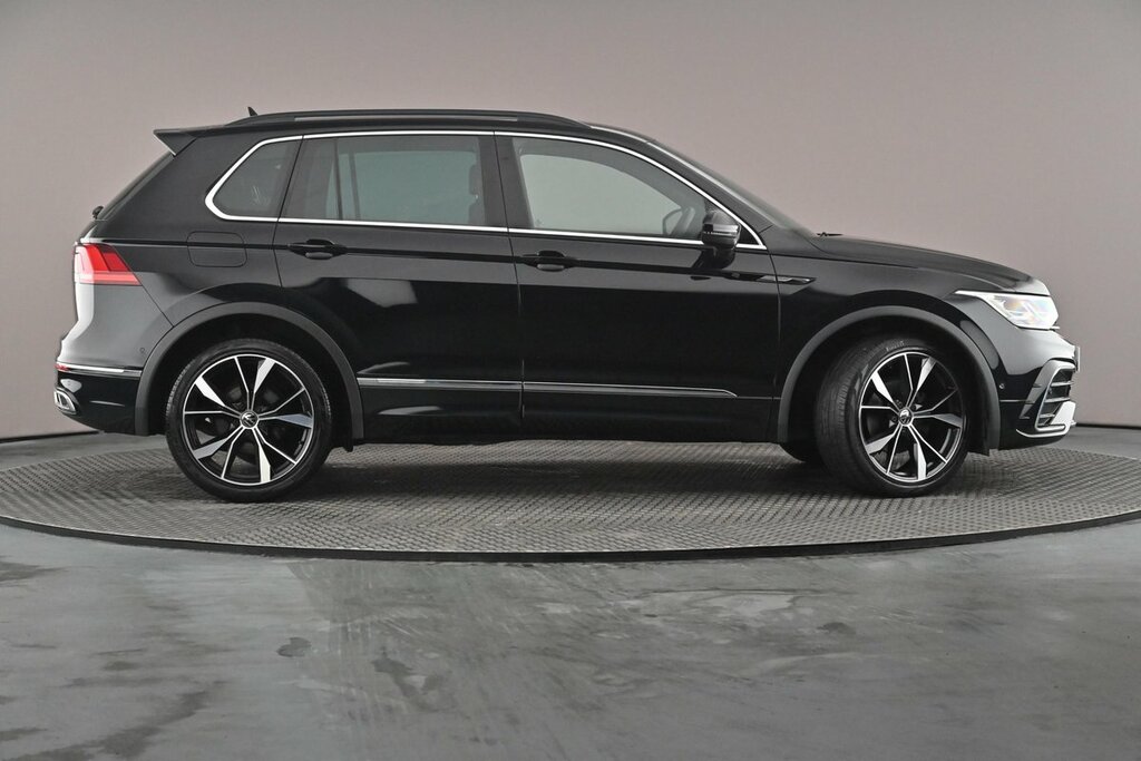 Volkswagen Tiguan R-line 1.5 Tsi 150Ps 7-Speed Dsg Black #4
