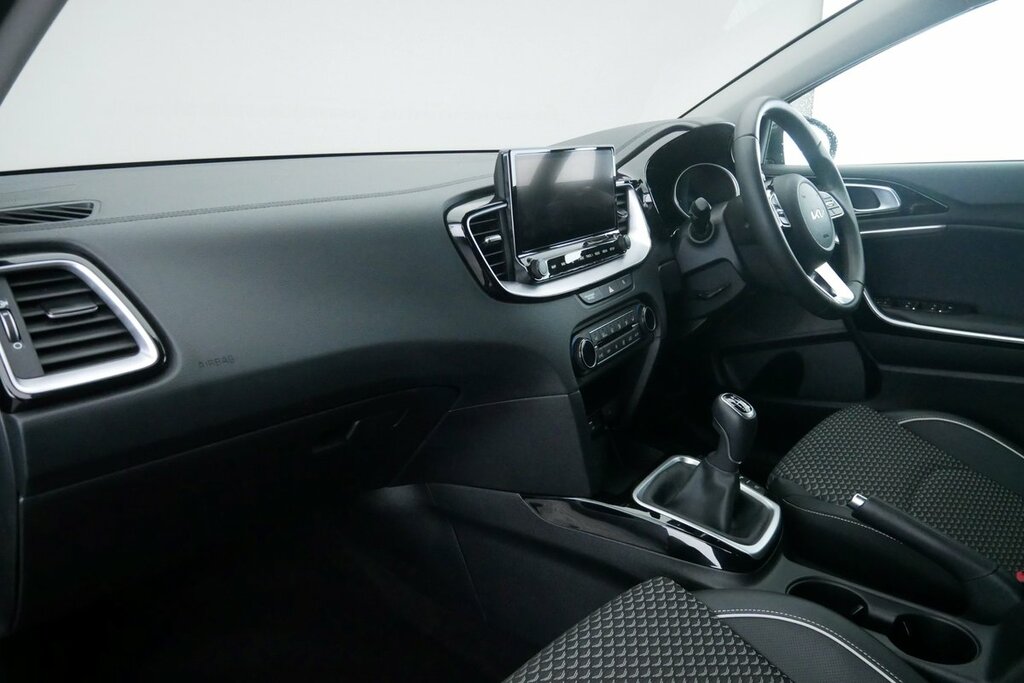 Kia Ceed 3 1.5T Gdi Isg Grey #5