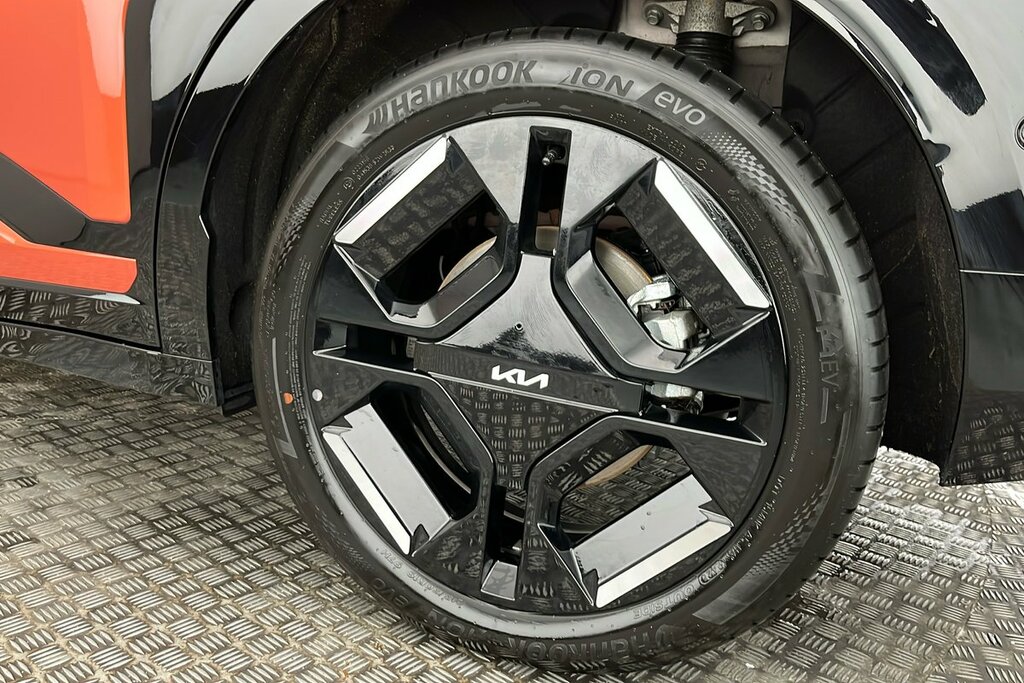 Kia EV3 81.4Kwh Gt-line S Suv 201 Bhp Orange #4