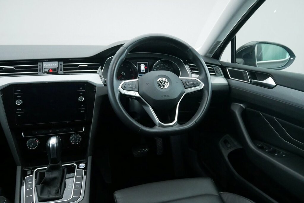 Volkswagen Passat R-line Blue #20