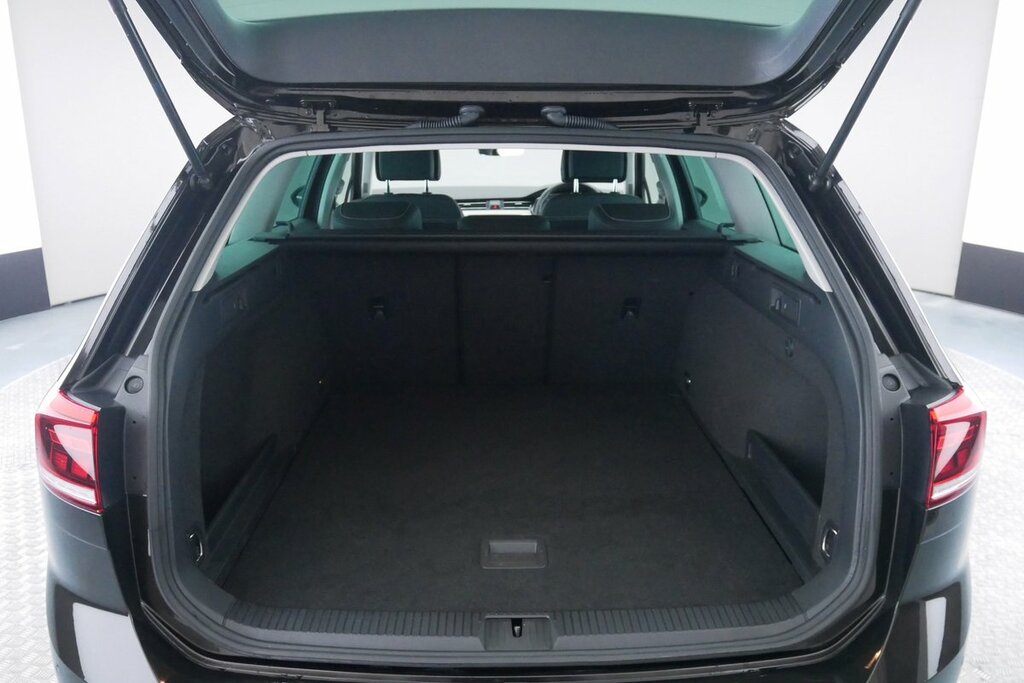 Volkswagen Passat R-line Blue #11