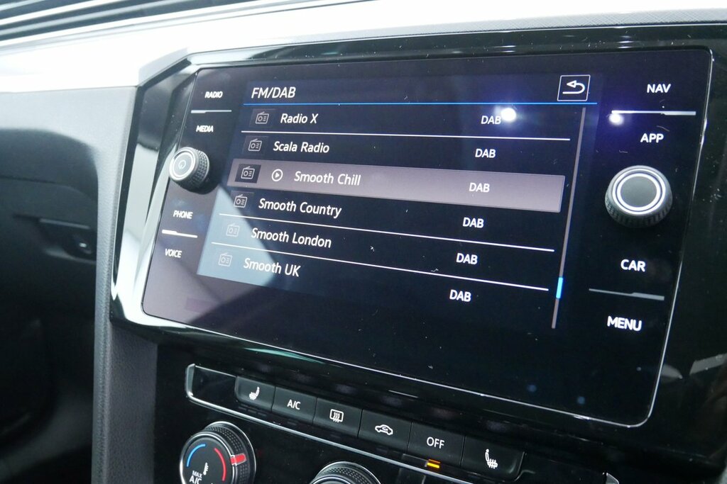 Volkswagen Passat R-line Blue #14
