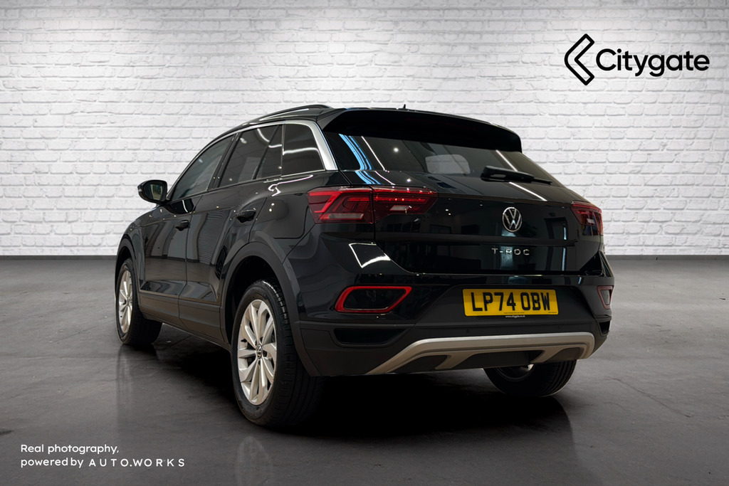 Volkswagen T-Roc 1.5 Tsi Match Dsg Black #3