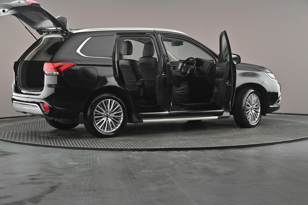 Mitsubishi Outlander Outlander Dynamic Safety Phev Cvt White #42