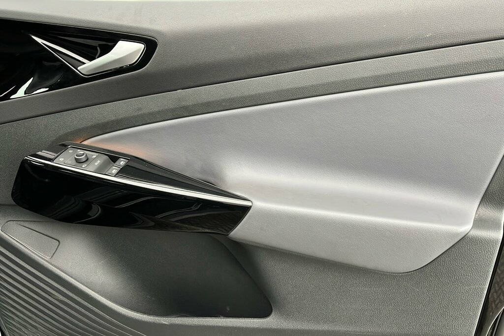 Volkswagen ID.5 Id5 Tech Pro Performance Black #22