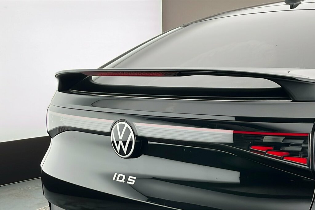Volkswagen ID.5 Id5 Tech Pro Performance Black #24