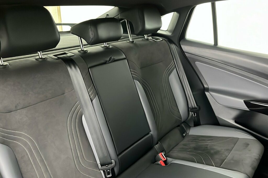 Volkswagen ID.5 Id5 Tech Pro Performance Black #10