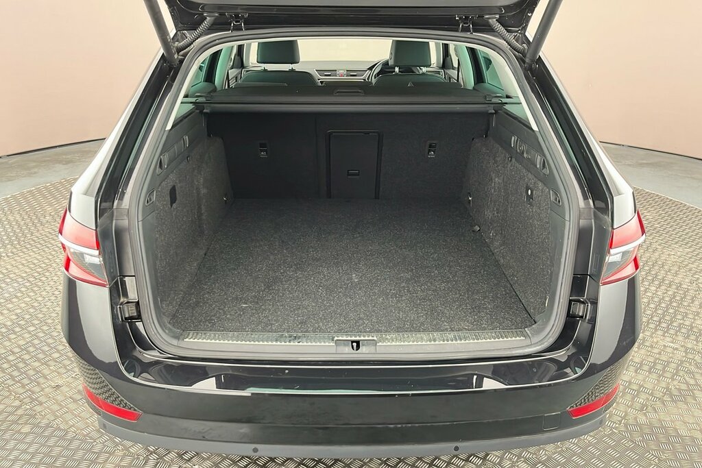 Skoda Superb Se L 1.4 Tsi Iv 218Ps Dsg Black #5