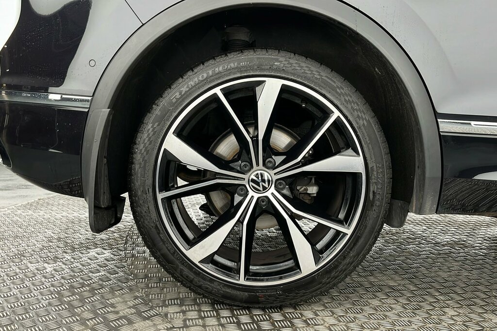 Volkswagen Tiguan R-line 2.0 Tsi 190Ps 7-Speed Dsg 4Motion Black #5