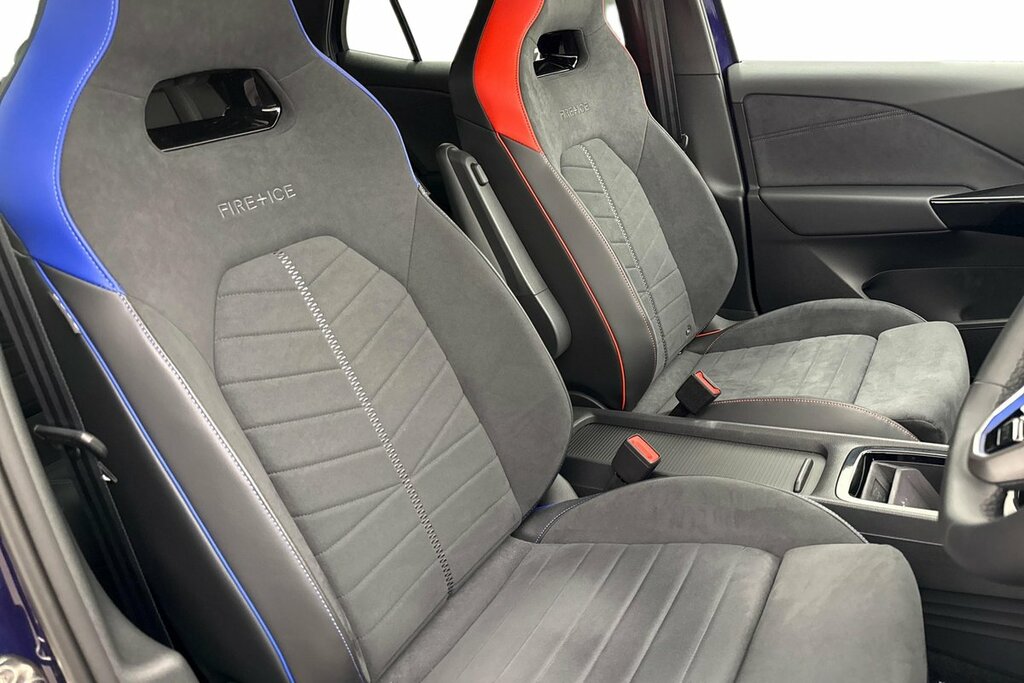 Volkswagen ID.3 Match Pure Black #10