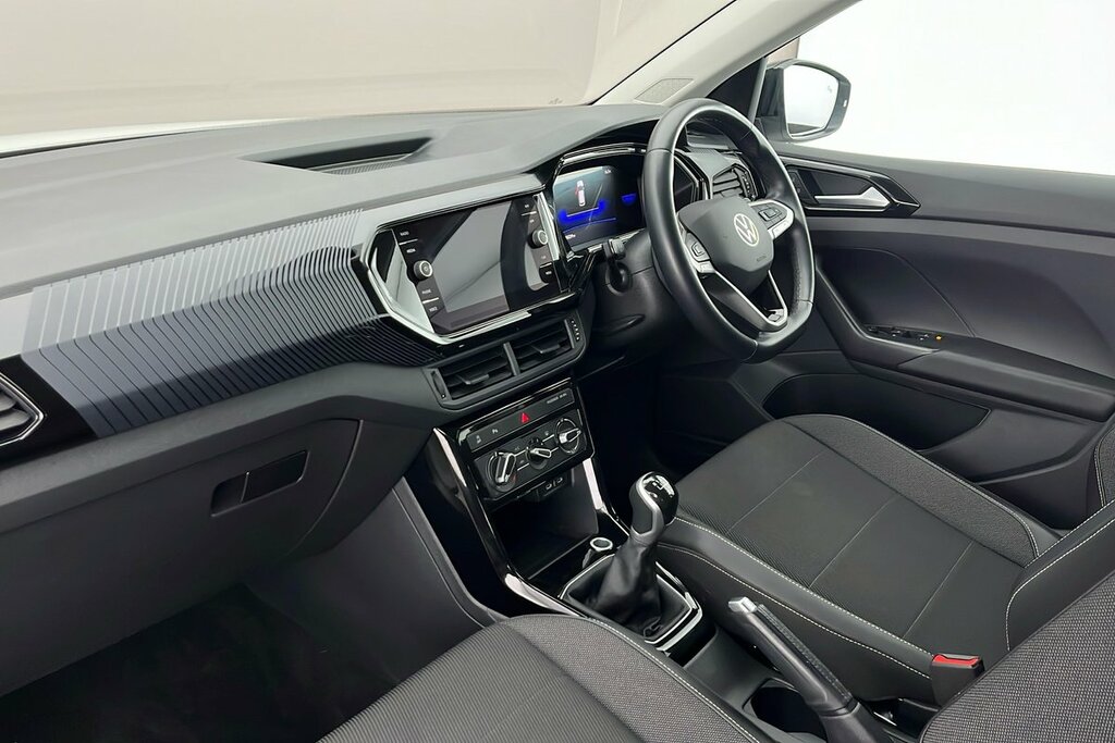 Volkswagen T-Cross Black Edition 1.0 Tsi 95Ps 5-Speed White #2