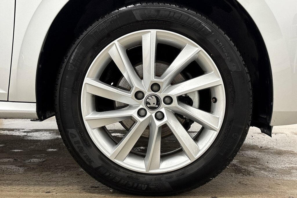 Skoda Kamiq Se Edition 1.0 Tsi 95 Ps 5G Man Silver #5