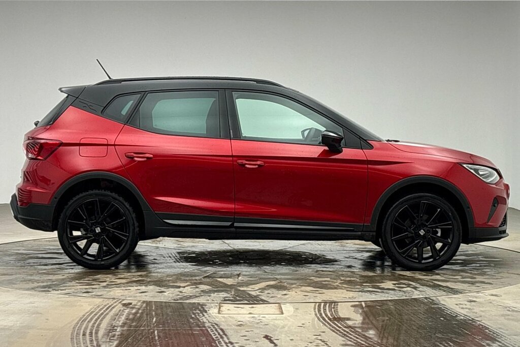 Seat Arona 1.0 Tsi 115 Fr Black Edition Dsg Red #3
