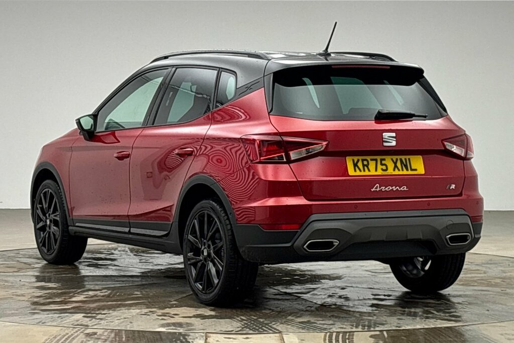 Seat Arona 1.0 Tsi 115 Fr Black Edition Dsg Red #2