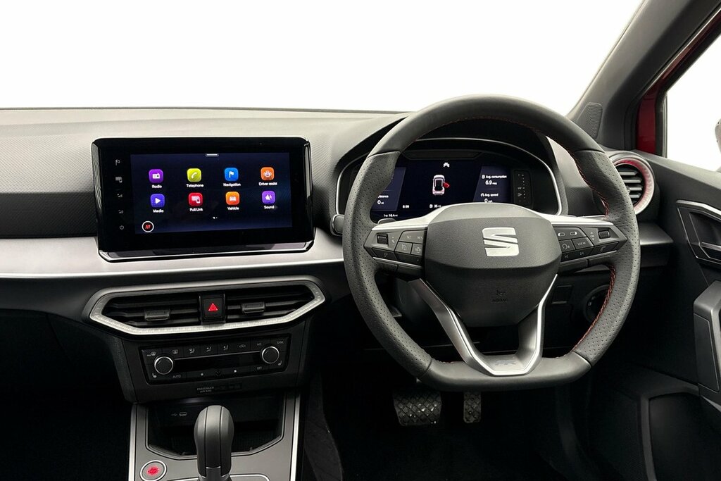 Seat Arona 1.0 Tsi 115 Fr Black Edition Dsg Red #4