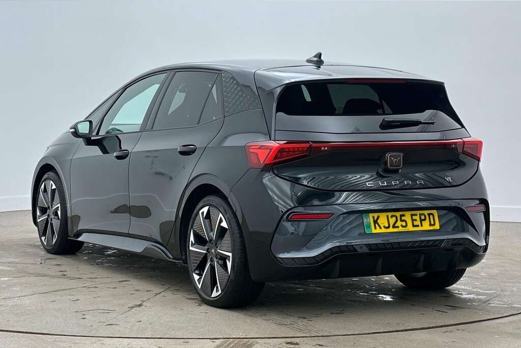 Cupra Born 150Kw V1 58Kwh 204 Ps Grey #3