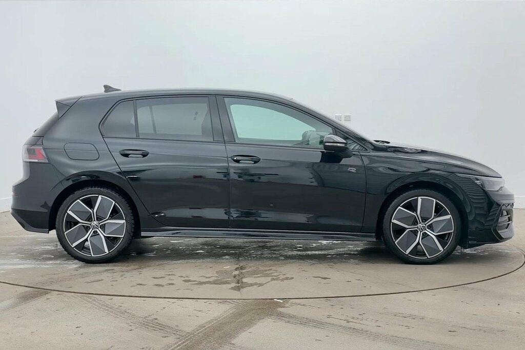 Volkswagen Golf Hatch Black Edition 2.0 Tdi 150 Ps 7-Speed Dsg 5 D Black #4