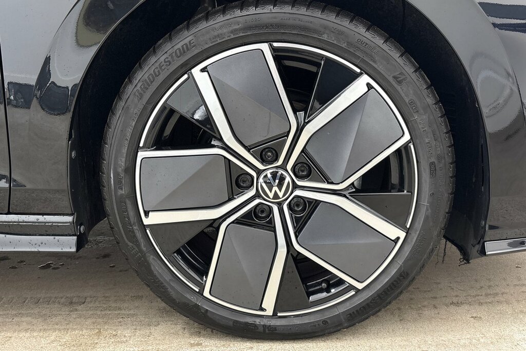 Volkswagen Golf Hatch Black Edition 2.0 Tdi 150 Ps 7-Speed Dsg 5 D Black #5