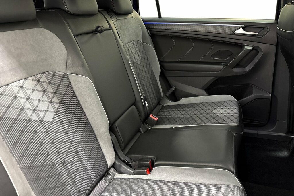Volkswagen Tiguan Allspace Elegance Black #9