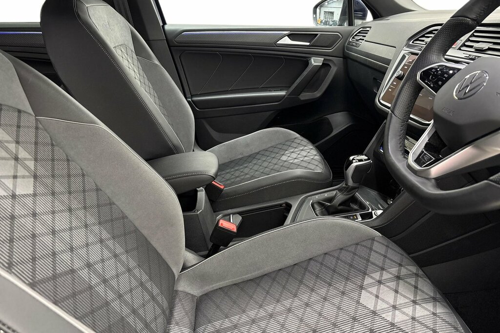 Volkswagen Tiguan Allspace Elegance Black #10