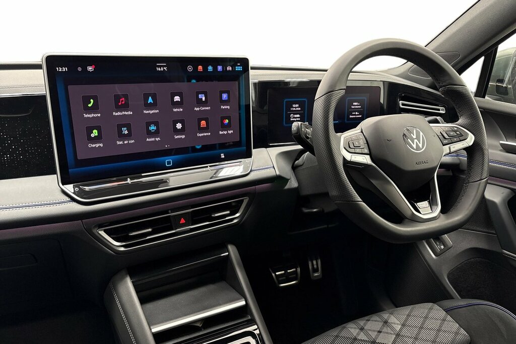 Volkswagen Tiguan R-line 1.5 Tsi Ehybrid 272 Ps 6-Speed Dsg Green #2