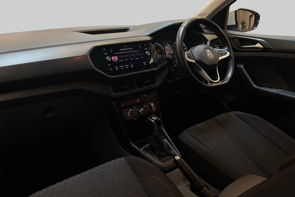 Volkswagen T-Cross Se 1.0 Tsi 115Ps 7-Speed Dsg White #2