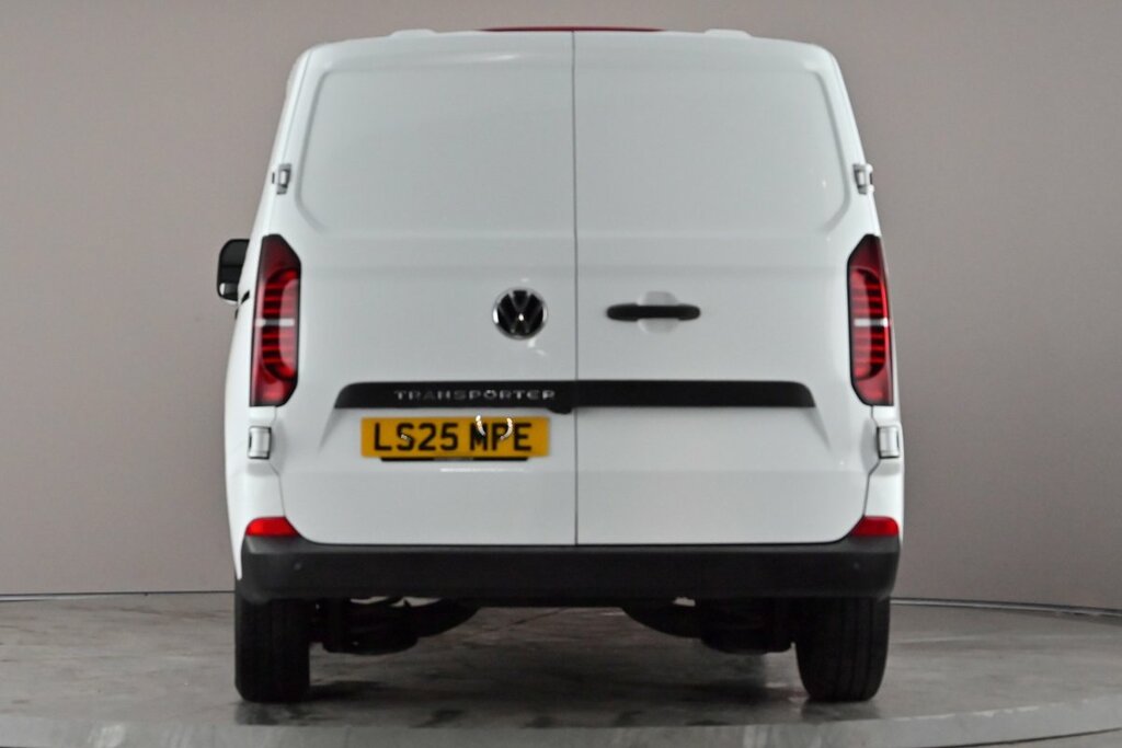 Volkswagen Transporter T28 Commerce Plus Swb 110 Ps 2.0 Tdi 6Sp White #4