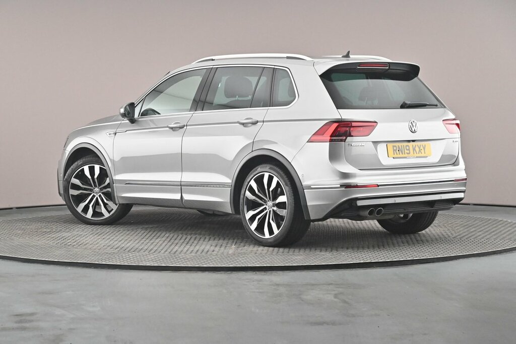 Volkswagen Tiguan Swb R-line Tech 2.0 Tdi 4Motion 150Ps 7-Speed Dsg Silver #3