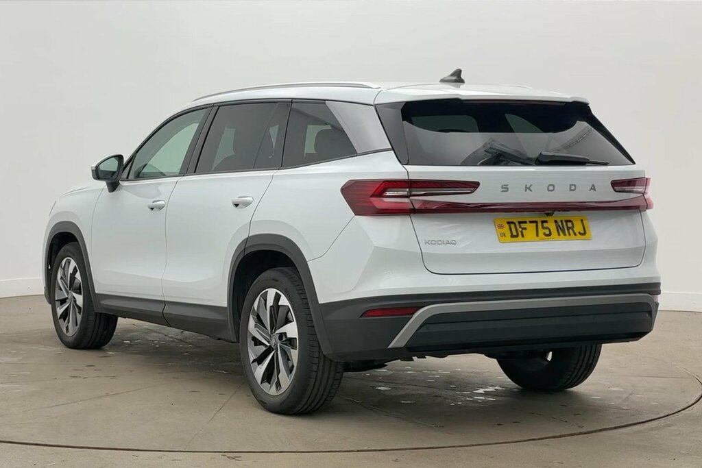 Skoda Kodiaq Se L 7 Seats 1.5 Tsi E-tec 150 Ps Dsg White #3
