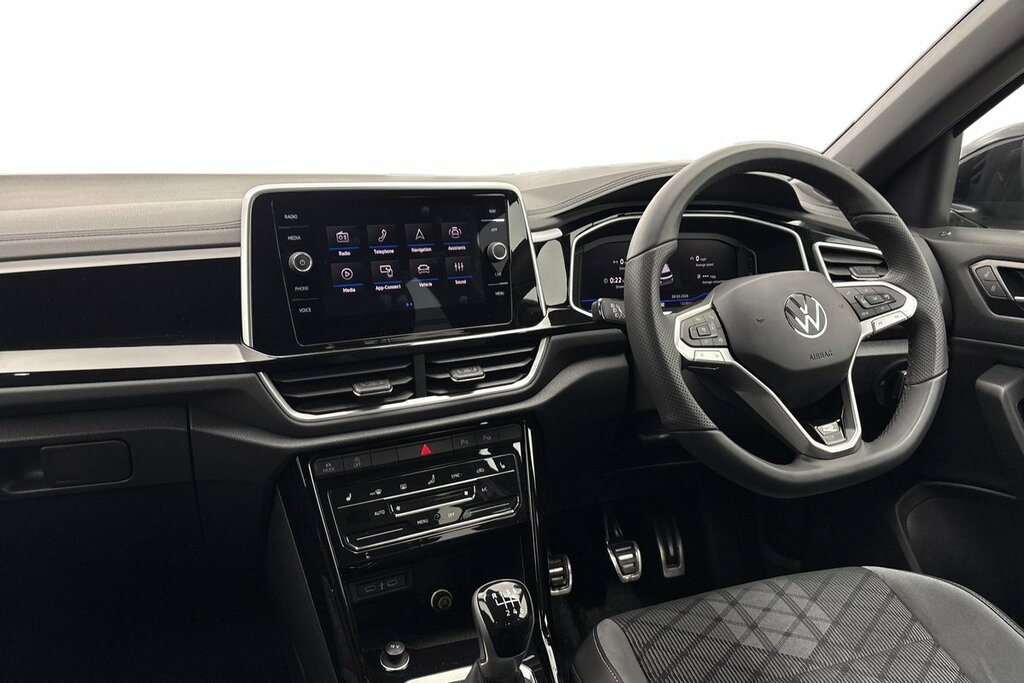 Volkswagen T-Roc R-line 1.5 Tsi 150Ps 6-Speed Black #2