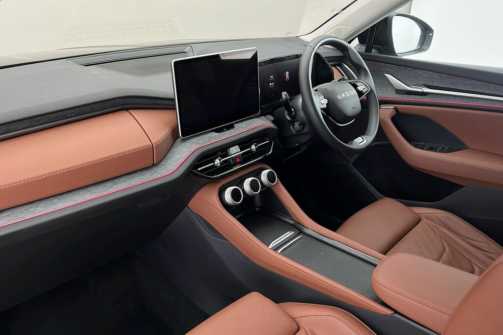 Skoda Kodiaq Se L 5 Seats 1.5 Tsi Iv 204 Ps Dsg Black #2